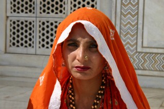Donna al Taj Mahal - Agra, India