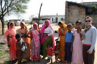 Donne al villaggio in Rajasthan, India