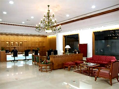 Hotel Qi Presidency - Cochin India